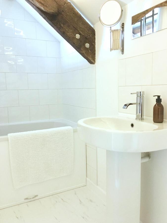 The Attic Apartment, Quay Street Studios 卡迪根 外观 照片